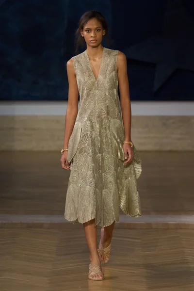 Look 23